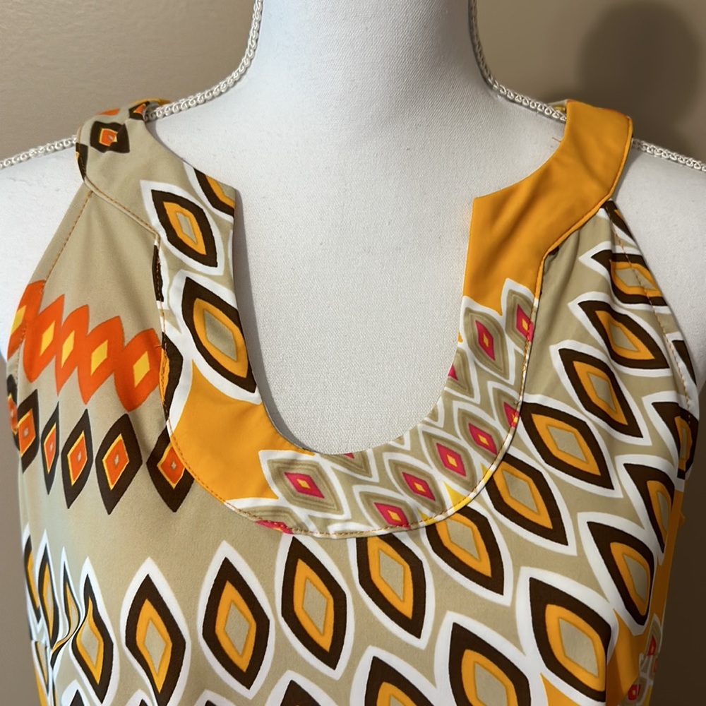 Women’s dress - Picture 4 of 5